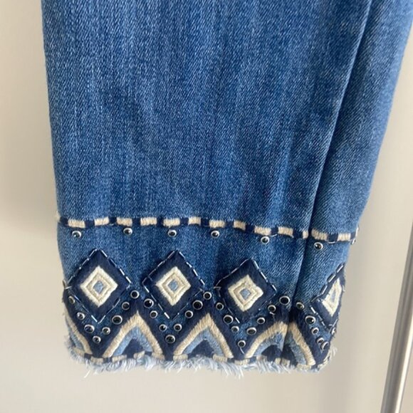 Driftwood Colette Embroidered Denim Boho Cropped Jeans - Picture 3 of 12